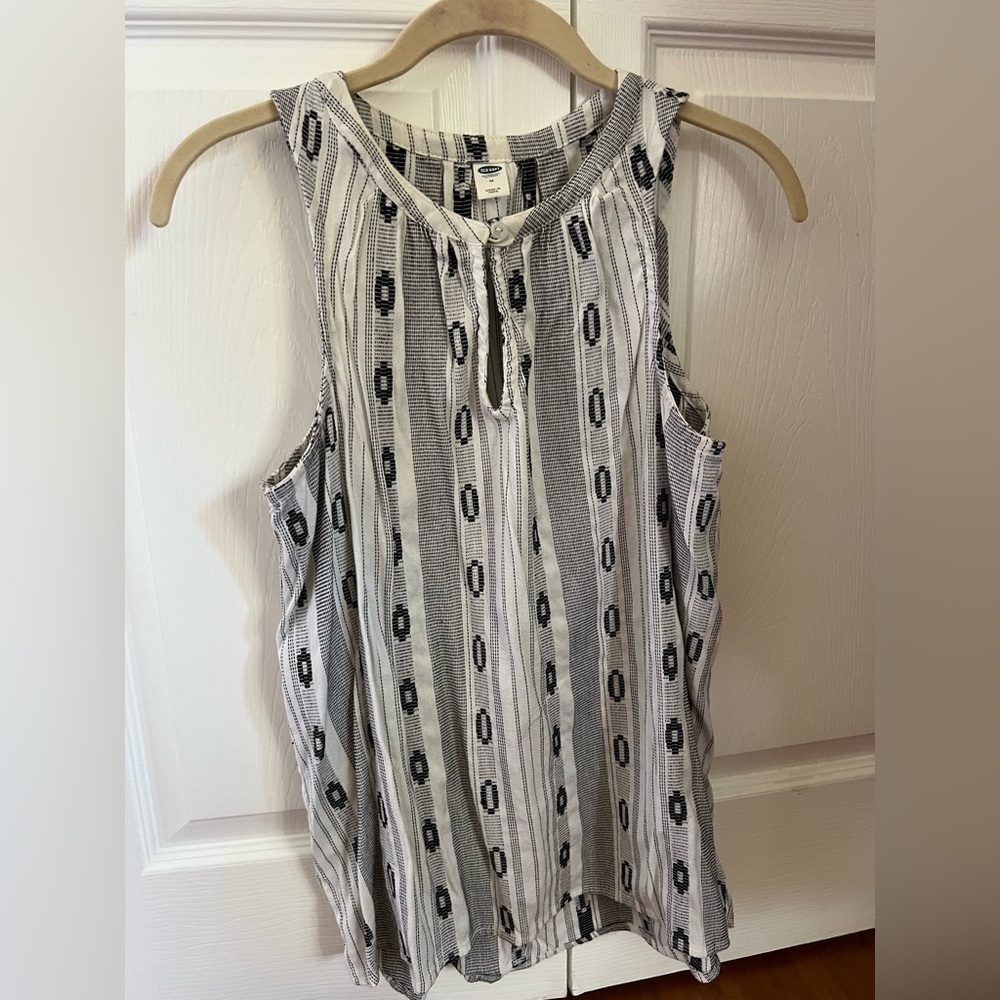 Old Navy Monochrome Striped Top
